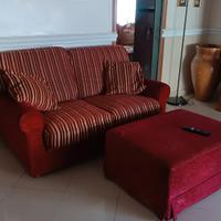 Coppia di divani con Puff