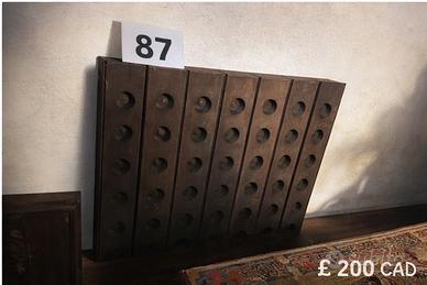 Portabottiglie in legno massello  €200,00