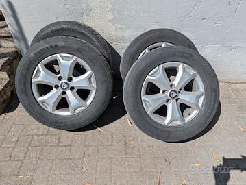 4 pneumatici 215/65 R16 + ruota di scorta + cerchi