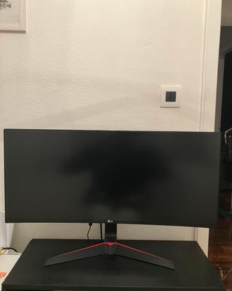 Monitor 34 pollici full hd