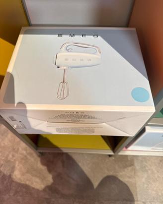 Smeg fruste azzurre