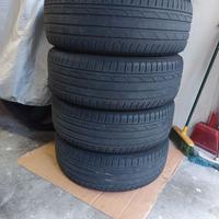 4 pneumatici estivi Bridgestone Turanza 215/50 r18