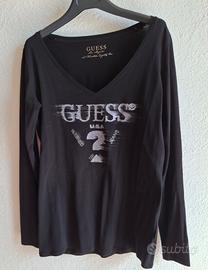 tshirt  nera.