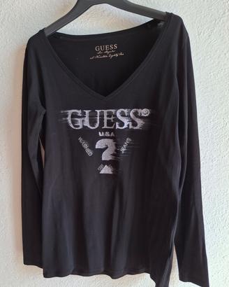 tshirt  nera.