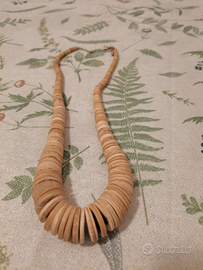 Collana etnica