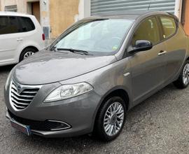 Lancia Ypsilon 0.9 TwinAir 85 CV 5 porte Metano Ec