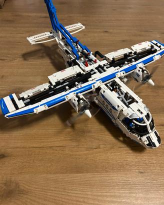 Lego 42025 technic cargo plane