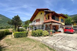 VILLA SINGOLA A VAL DELLA TORRE