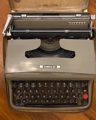 macchina da scrivere lettera 22 olivetti
