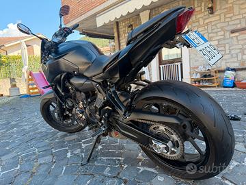 Yamaha MT-07 2018 - Akrapovič Full - 20k km