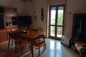 Appartamento in Rogliano (Piano Primo) di 90 mq