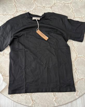 maglietta essentials
