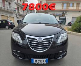 Lancia Ypsilon 1.2 69 CV 5 porte S&S Platinum