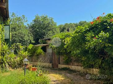 3 LOCALI A CASTEL SANT'ELIA