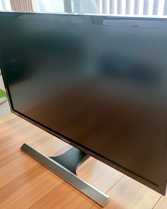 Monitor Samsung 28” 4K UHD