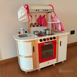 Cucina giocattolo