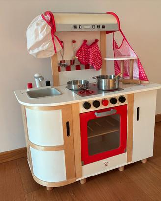 Cucina giocattolo