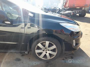 PARAFANGO ANT. DX. PEUGEOT 308 «I» (2008)