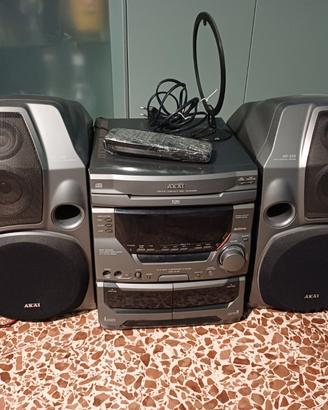 Impianto stereo Akai vintage più 2 casse originali