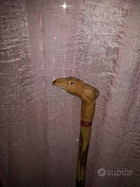 Bastone intagliato a mano 