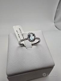 Anello Oro Bianco, Acquamarina e Diamanti Pavè