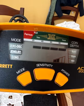Garret ace 200i metal detector