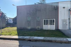 Immobile di 245 m² con più di 5 locali a Pavia di 