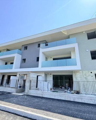 Appartamento di 138 m² con 4 locali a Pedrengo