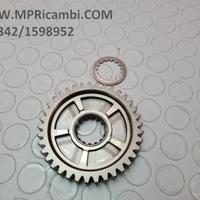 INGRANAGGIO 24331-35F10 SUZUKI GSXR 750 2004 2005