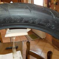 Pneumatico moto 100/90/19per harley davidson