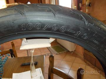 Pneumatico moto 100/90/19per harley davidson