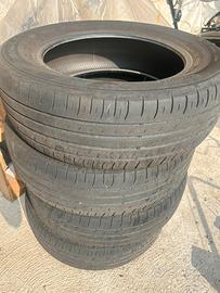 Falken 215/65/17 99v