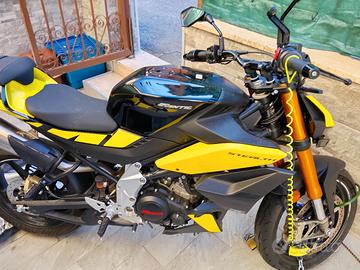 Fantic Stealth 125 – 2025 – Solo 3.400 km
