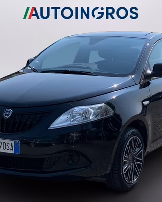 LANCIA Ypsilon 1.0 firefly hybrid Silver s&s 70cv
