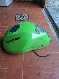 Serbatoio Kawasaki er6n 2009/2011