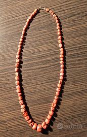 Collana vintage in corallo rosso