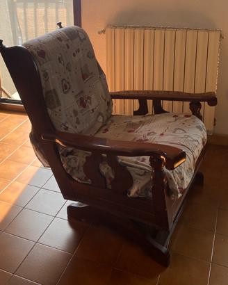 Poltrona  a dondolo in vero legno