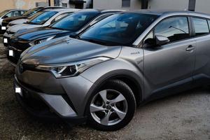 TOYOTA C-HR 1.8 Hybrid E-CVT Business