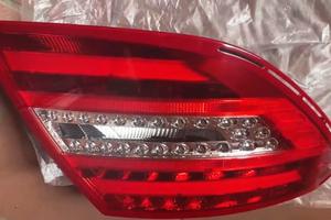 Faro posteriore sinistro Mercedes Classe C