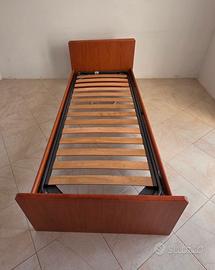 Letto singolo color ciliegio, rete a doghe inclusa