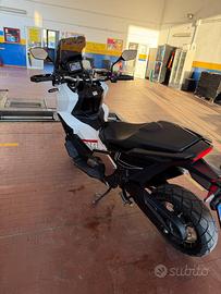 X ADV 750 2023