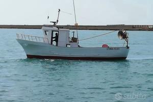 Barca da pesca con licenza