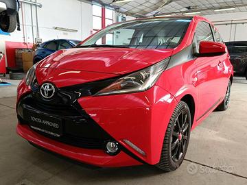 Toyota Aygo 1.0 x-play 5p