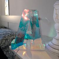 Lettere luminose con ricarica usb