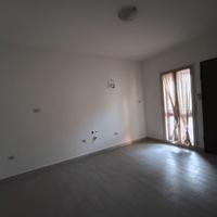 Bivano non arredato al piano terra