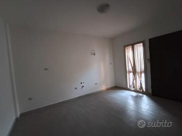 Bivano non arredato al piano terra