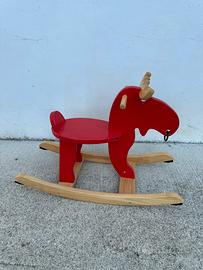 Cavallo a dondolo