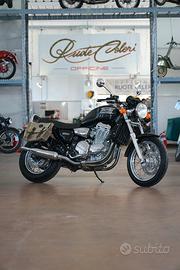 Triumph 309 RT Thunderbird 900 conservata