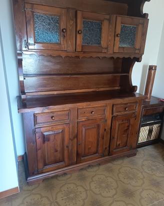 credenza vintage in legno con alzata e vetrinetta
