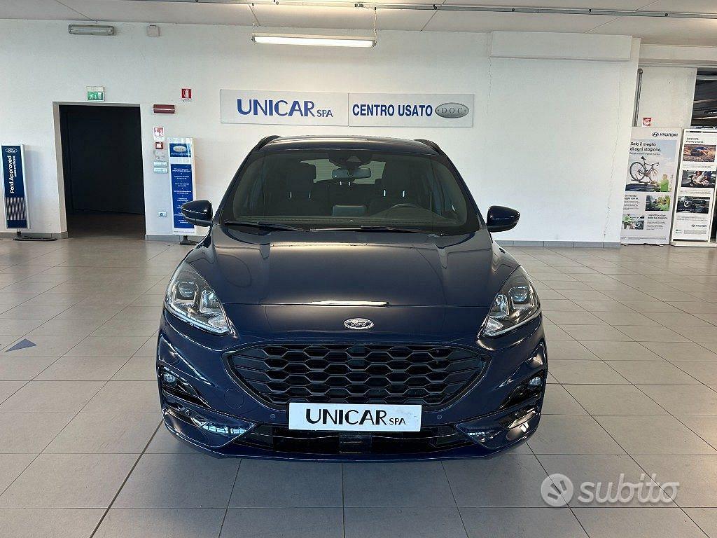 Ford Kuga 2022 photo 2